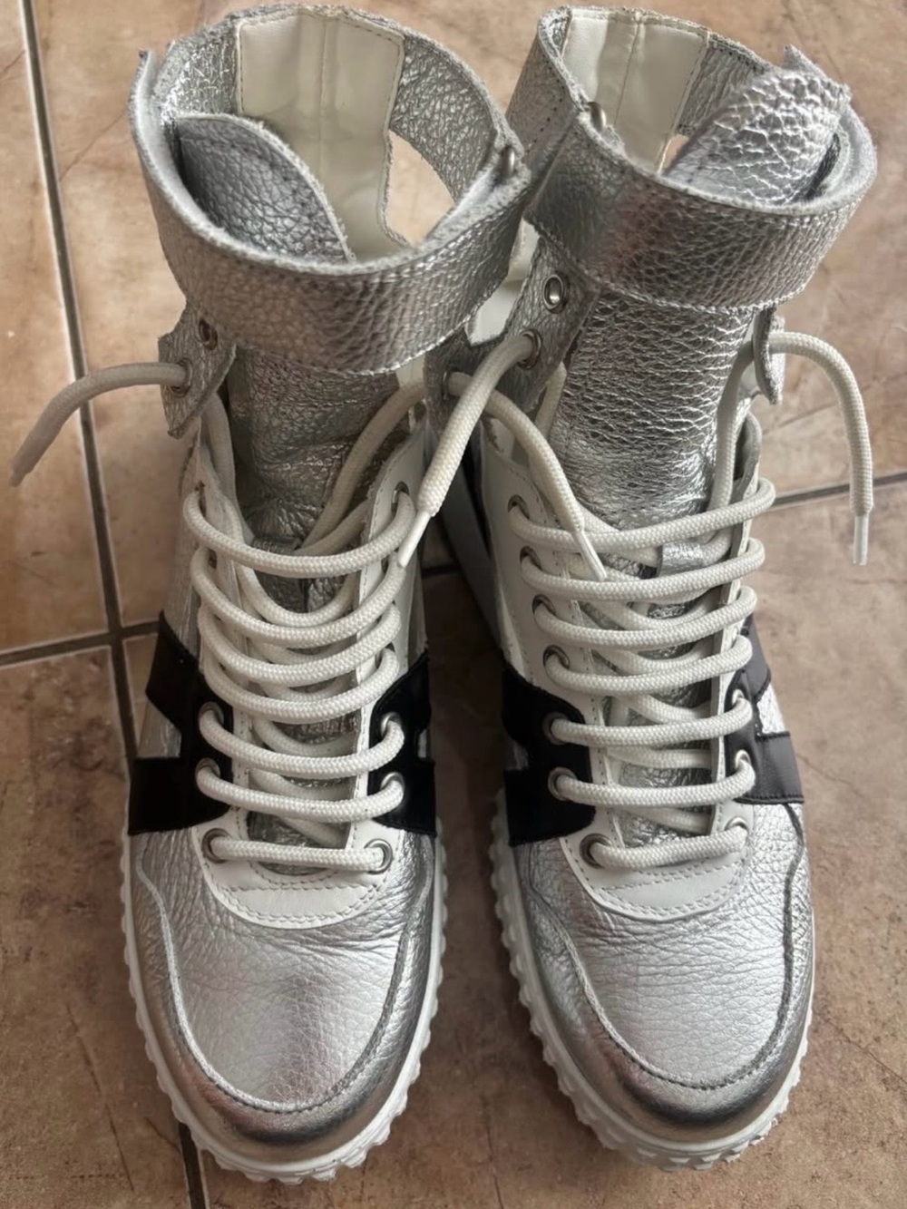 MICH SIMON Silver Metallic Lace-Up Women's High-Top Sneakers